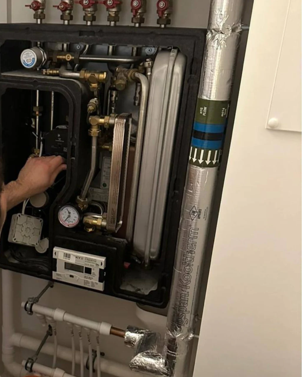 Effective DIY HIU Maintenance Ideas for London Residents