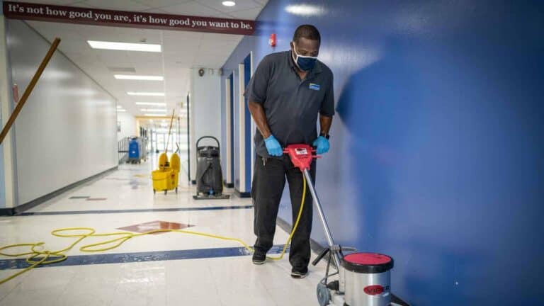 Choosing the Right Phoenix Emergency Cleaning Company for Urgent Needs